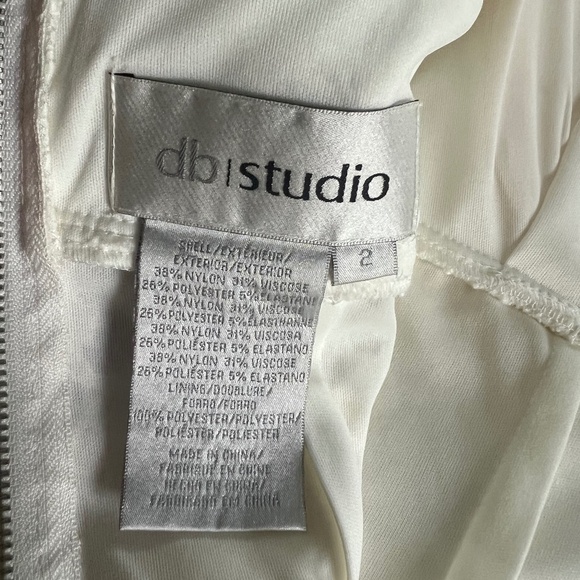 db|studio  Short Lace Cap Sleeve Dress with Exposed Zipper - Picture 9 of 10